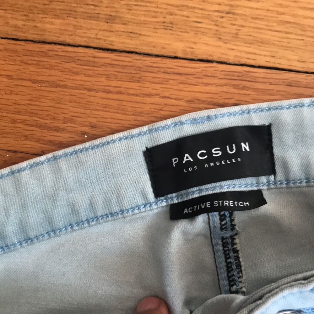 Jeans - Picture 2 of 3